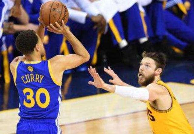  法兰克福防守固若金汤，零封领头羊显韧性