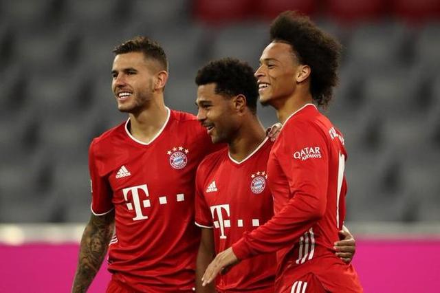  格纳布里帽子戏法闪耀，拜仁六球横扫升班马显统治力